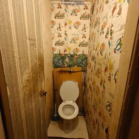 Private At 2 Km From Airport * 塔林