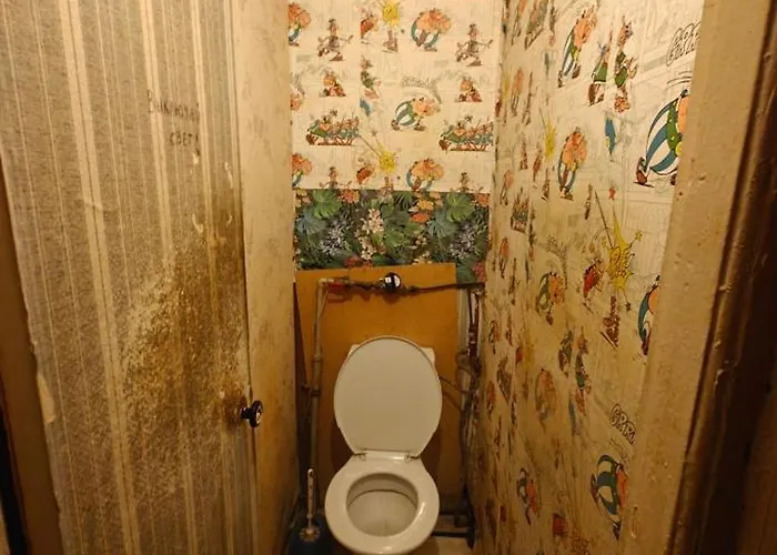 Private At 2 Km From Airport * 塔林